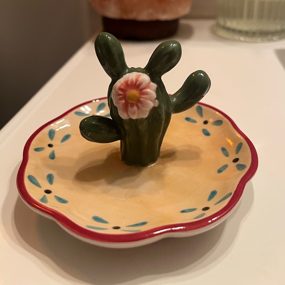 Ring holder